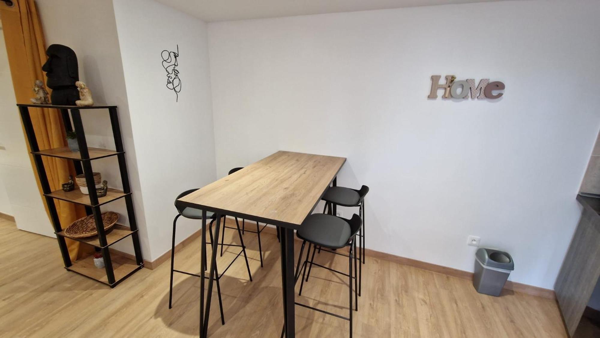 Apartment Maison Neuve - Le Laos - *